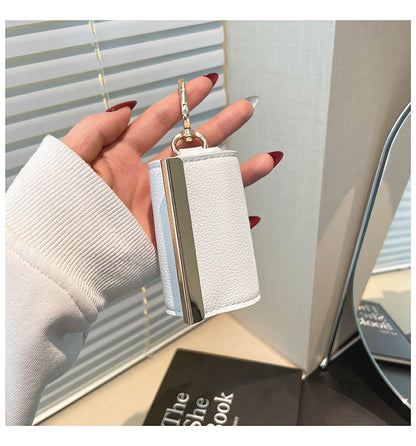 Compact Foldable Keychain Bag, Expands to Large Capacity Shopping Bag, Durable Reusable Tote, Portable for Supermarket Shopping & Travel