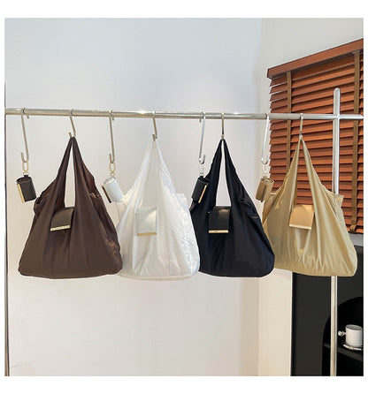 Compact Foldable Keychain Bag, Expands to Large Capacity Shopping Bag, Durable Reusable Tote, Portable for Supermarket Shopping & Travel
